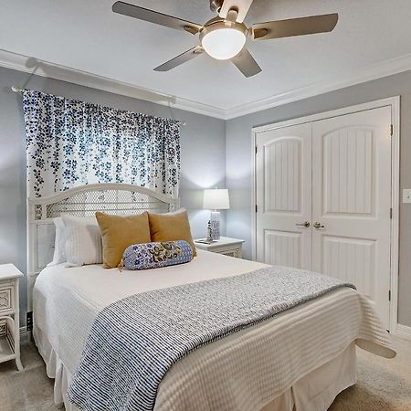 Spring Break Specials! Front Row Views - Tiki Bar - Playground Villa Bolivar Peninsula Екстериор снимка
