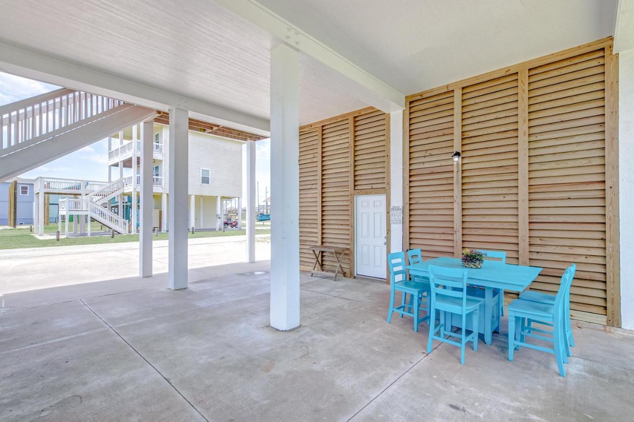 Spring Break Specials! Front Row Views - Tiki Bar - Playground Villa Bolivar Peninsula Екстериор снимка